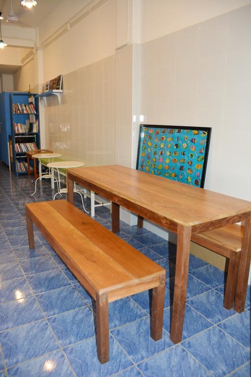 Frog House Bed & Breakfast (Adults Only) Patong Zimmer foto